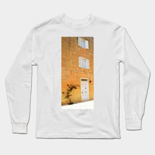 Single Ivy Stem. Mdina, Malta Long Sleeve T-Shirt